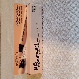No poreblem eye primer